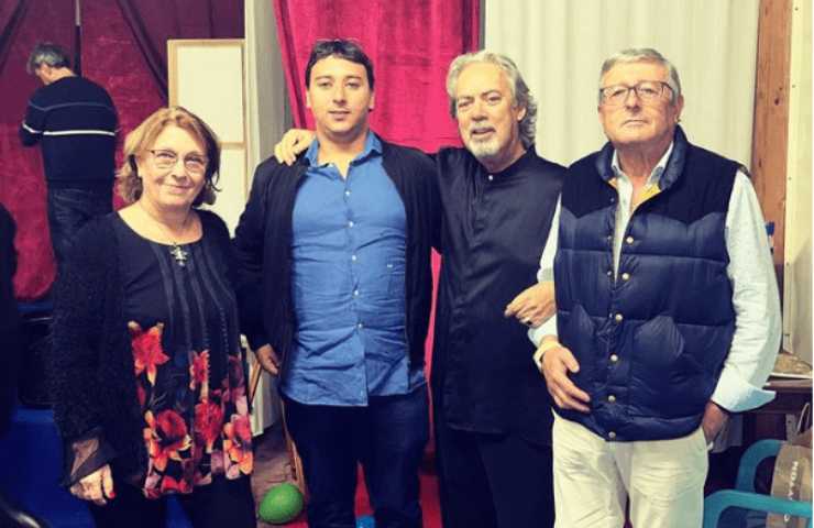 Foto con Patrizia Armeni, Andrea Rapisarda, il professor Franco Cusimano e Alberto Minervini al Centro Anziani di Acilia