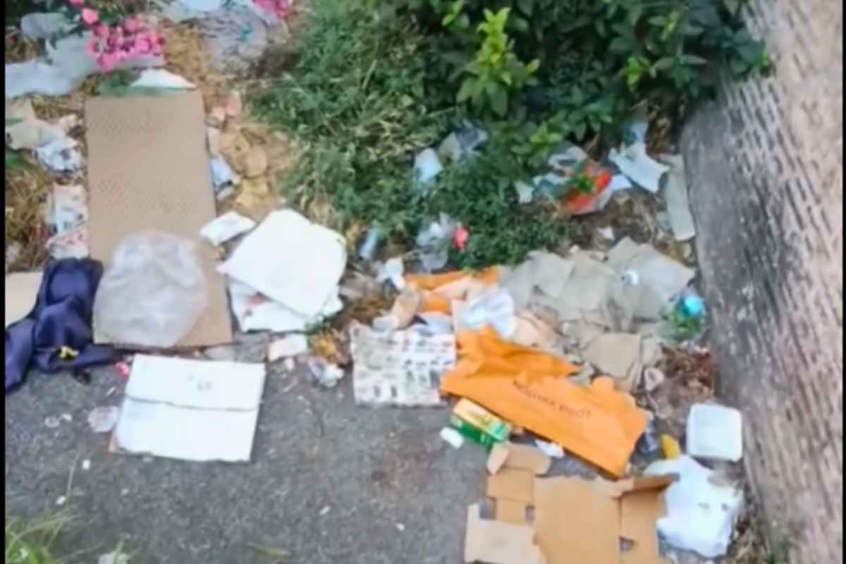 Foto del degrado sotto Corso d'Italia a Roma