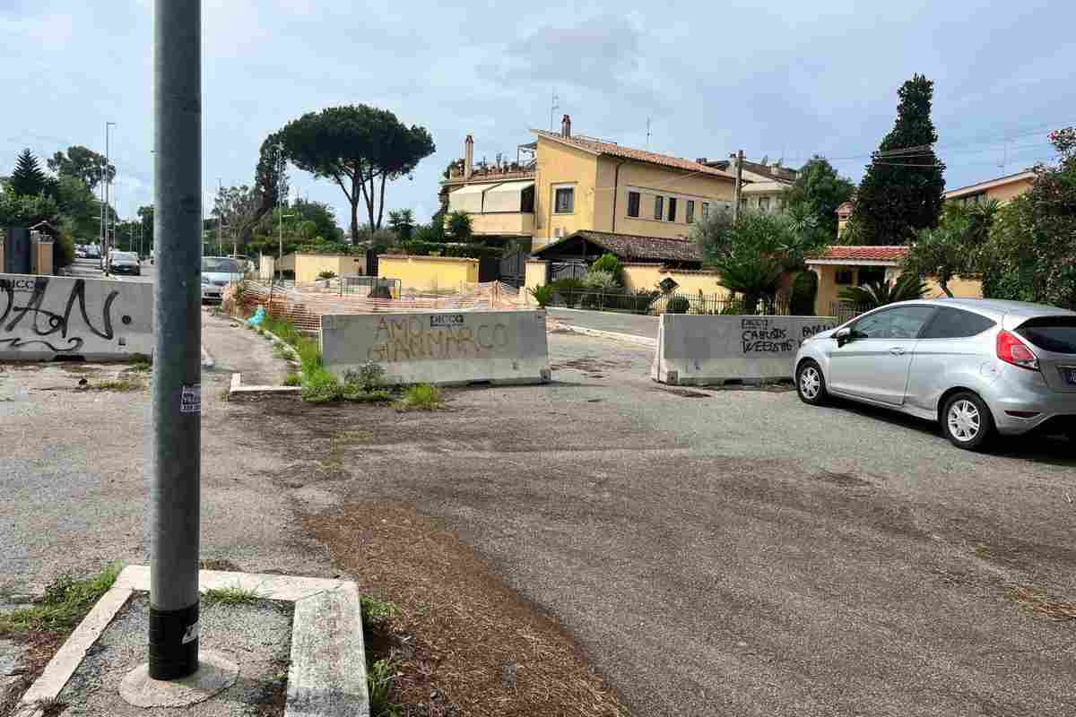 Strada chiusa a Via Domenico Ceccarossi