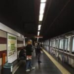 Foto della banchina alla stazione di Cornelia sulla Metro A