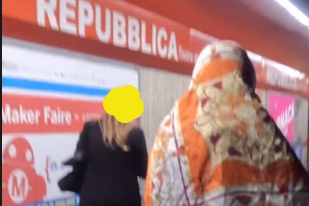 Borseggiatrici fuggono dalla stazione Repubblica di Roma