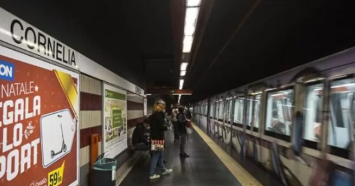 Foto della banchina alla stazione di Cornelia sulla Metro A