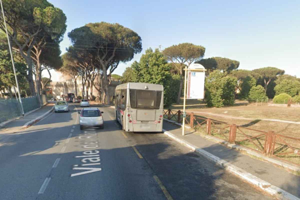 Fermata dell'autobus a via dei Romagnoli