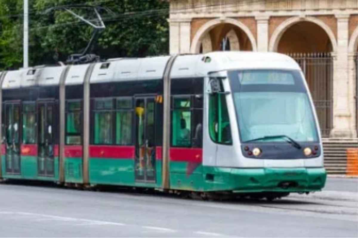 Foto di un tram a Roma