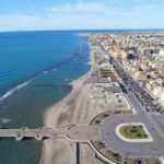 Foto dall'alto del lungomare di Ostia Ponente